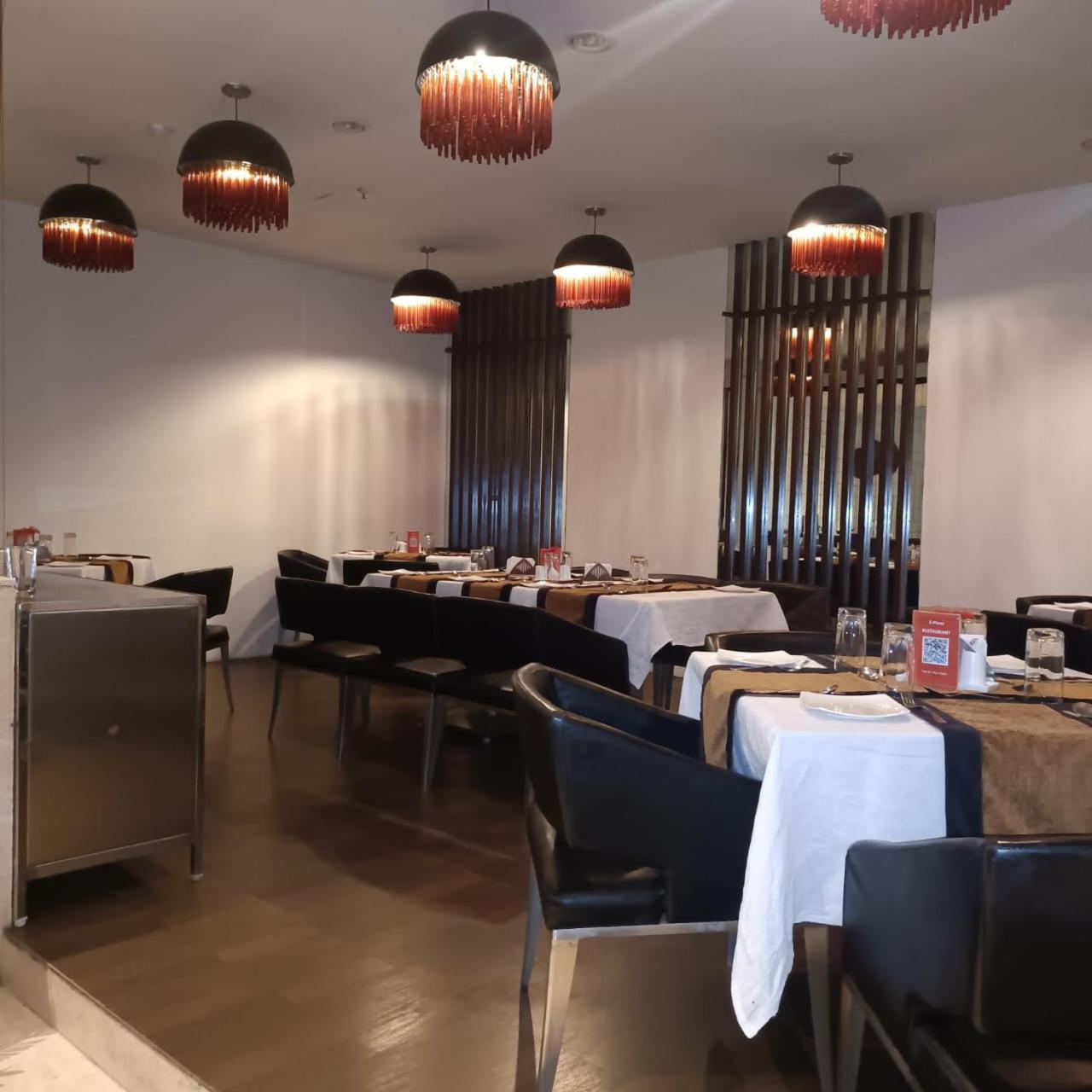Royal Park Kakinada酒店 外观 照片